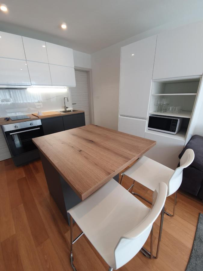 Apartman Leona 4*, Kantrida Рийека Екстериор снимка