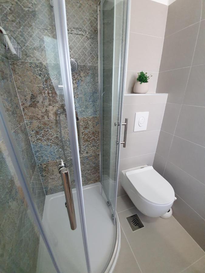 Apartman Leona 4*, Kantrida Рийека Екстериор снимка